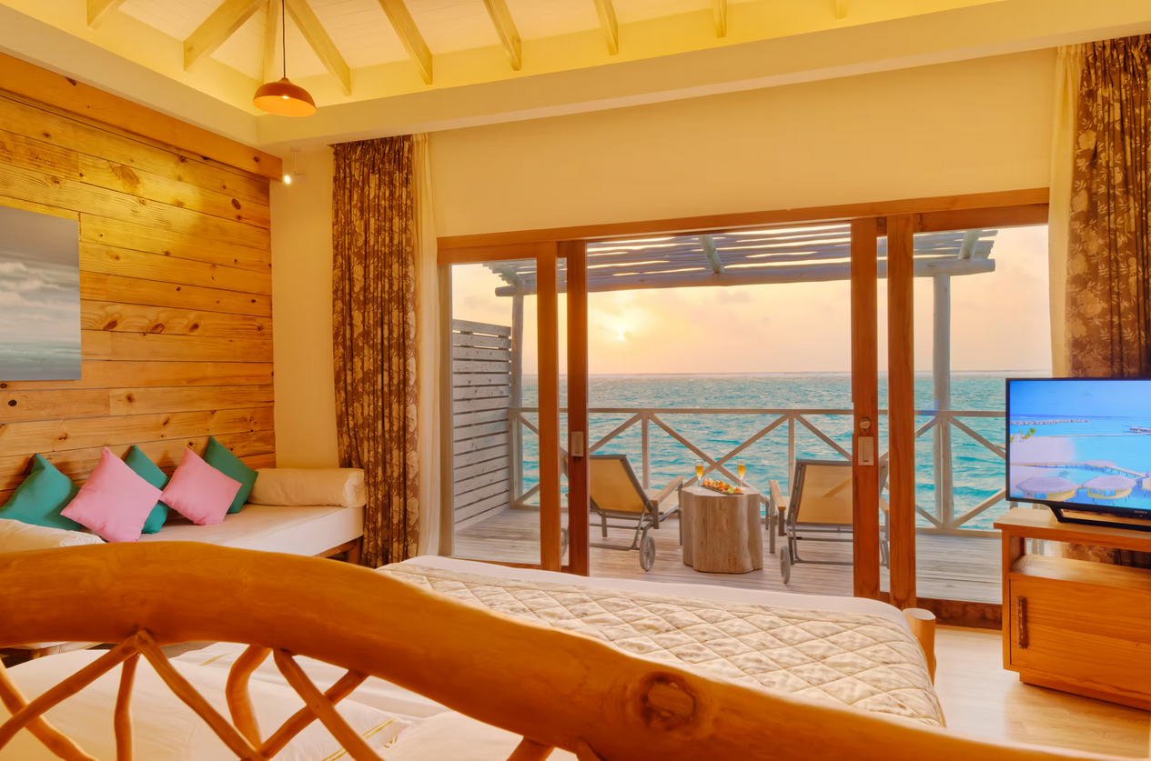 Lagoon Suite · Over-water · suite